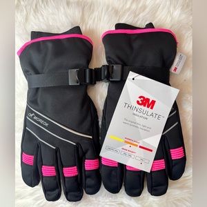 3M Thinsulate Women’s Gloves. Warm and Comfortable 40g, Windblocking Insulated.